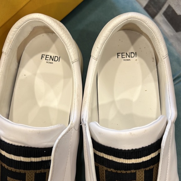 Fendi slip on sneakers - Picture 3 of 6